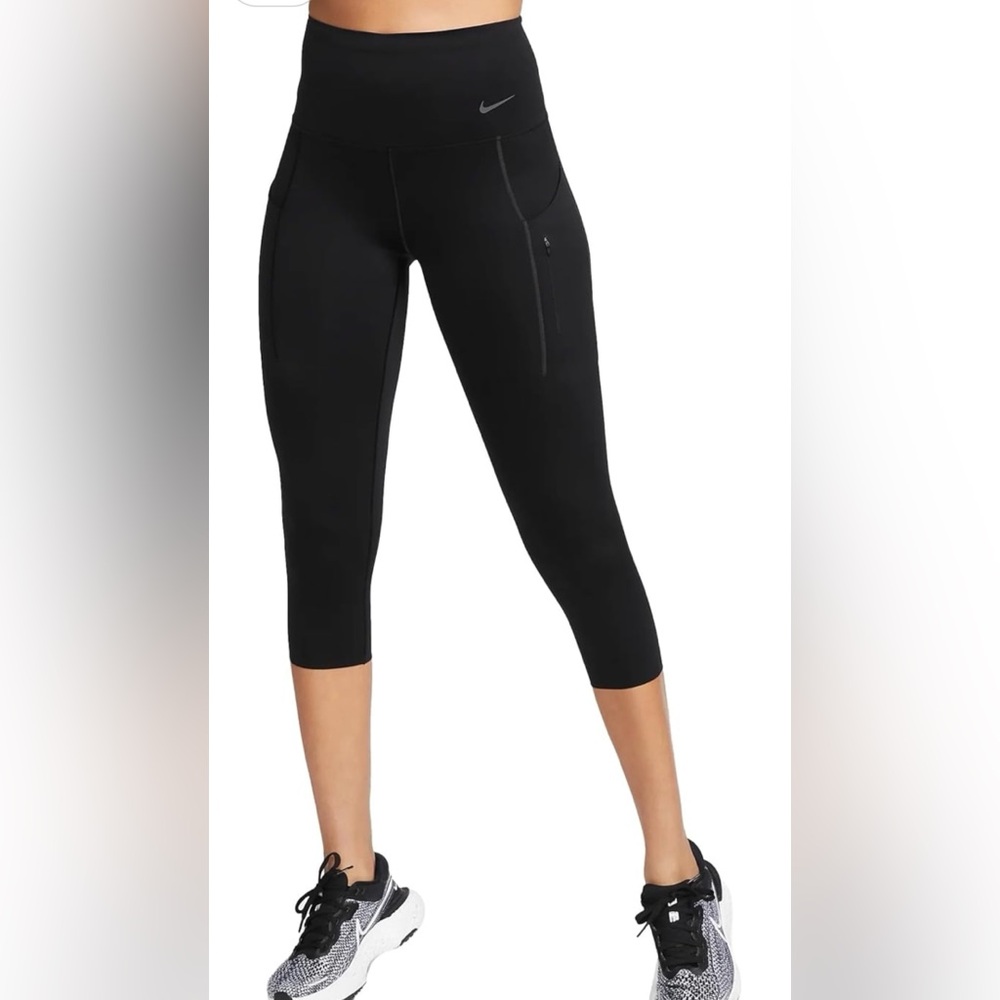 Nike Go Women's Firm-Support High-Waisted Cropped Leggings with Pockets Size M